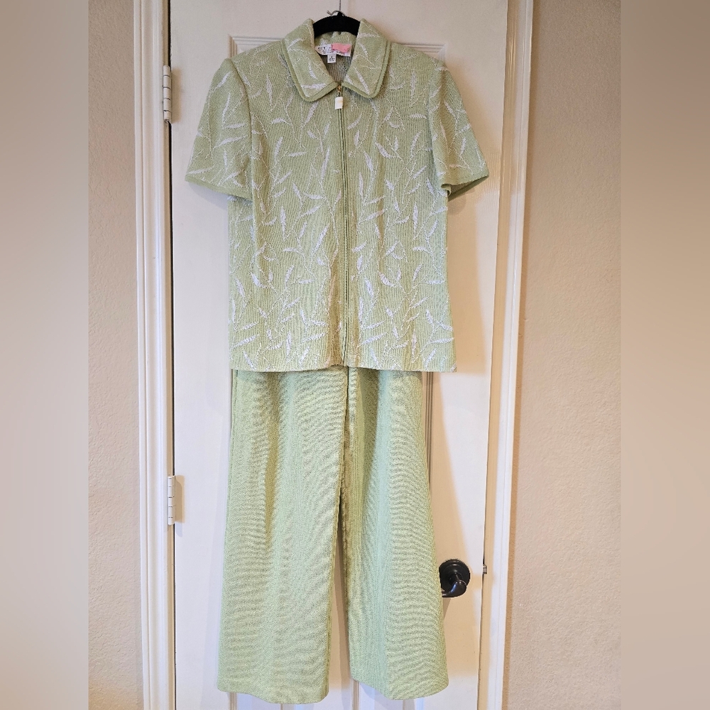 St. John Collection By Marie Gray Green Knit 2 Piece Blouse And Pant Outfit 4